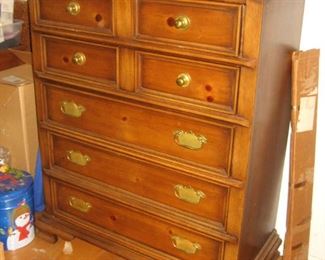 Drexel Chest of Drawers w/Brass Drop Pull Handles