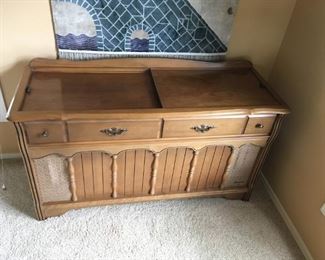 Magnavox Record Player Console