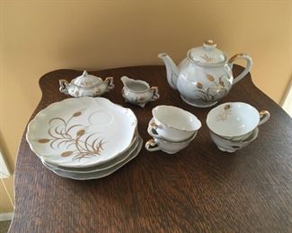 Lofton China Tea Set