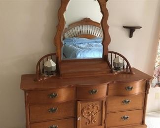 Lexington Dresser