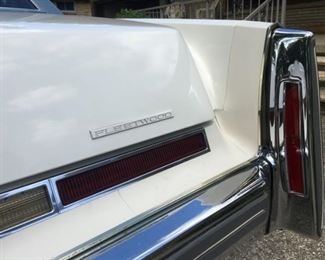 2801 Cadillac Finmin