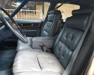 2801 Cadillac Interiormin