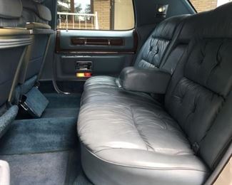 2801 Cadillac Rear Seatmin