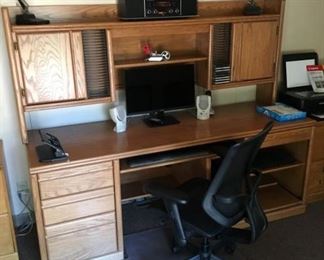 2801 Computer Deskmin