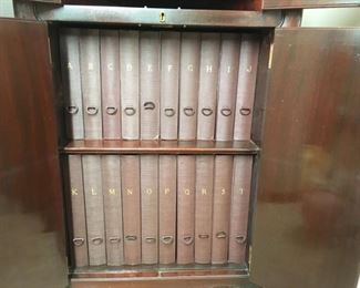 2801 Victrola Record Albumsmin