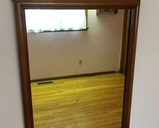 2801 Wood Mirrormin