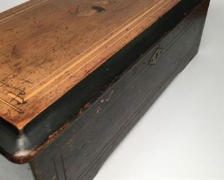 2801 T. Bailey Music Box Closedmin