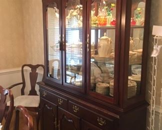 Thomasville china cabinet