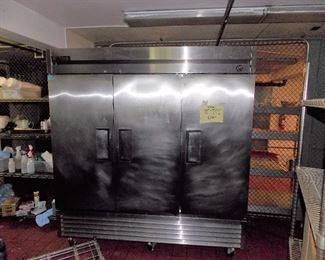 commercial refrigerator 