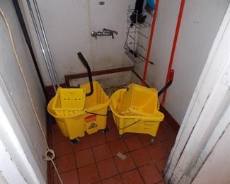 mop buckets