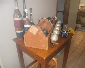 ANTIQUE DESK VINTAGE ITEMS