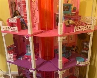Barbie Doll House, Barbies, Accessories 