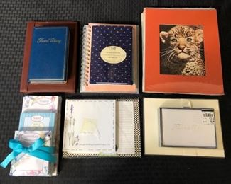 Notebooks, Animals prints and frame