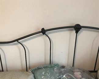 Iron Day Bed - Twin