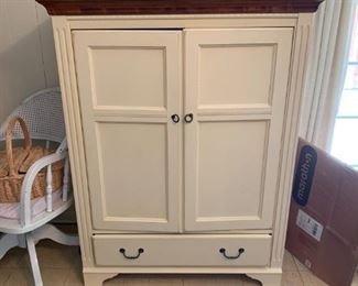 #2		Cream w/Wood Top Entr. Center w/2 doors and 1 drawer  42x23x54	 $65.00 
