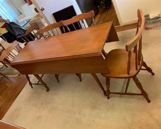 #23		Wood Dining Drop-side Table w/4 chairs  20-40x60x29	 $225.00 
