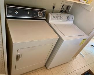 #27		Montgomery Ward Dryer	 $25.00 
#28		GE Washer w/stainless steel tub	 $75.00 
