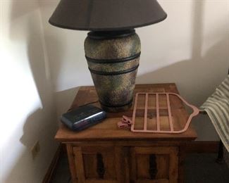 Rustic end table, lamp