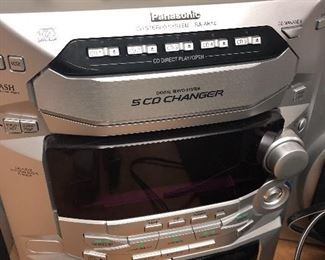 Panosonic CD Stereo System SA-AK14 with 5 CD changer