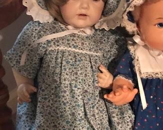 J.D.K Kestner German porcelain doll in excellent condition. Hilda doll #237 circa 1910-1920