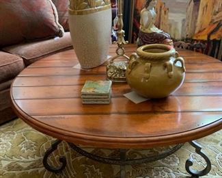 Century Town and Country coffee table 40 inch round