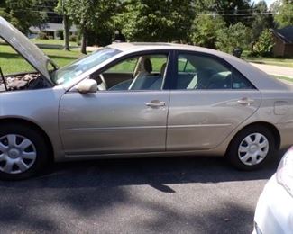 2003 Toyota Camry LE w/Sunroof
