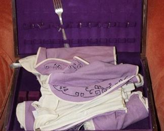silverware set