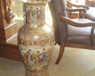 Large Chinese Floor Vase.