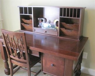 Desk.