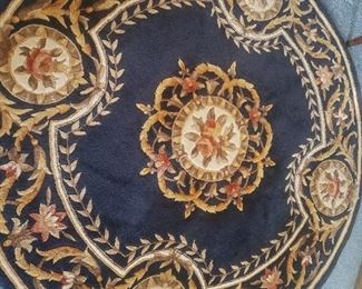 Round Area Rug