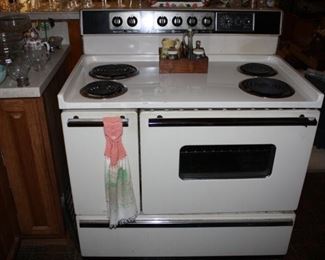 Frigidaire Stove and oven