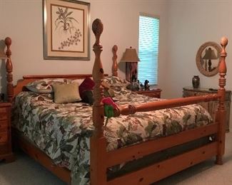 King bed with matching night stands and blanket chest 