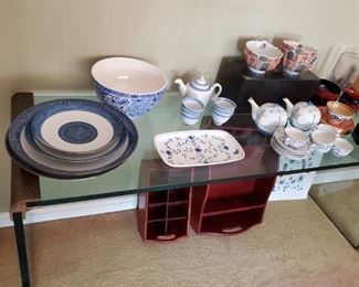 Oriental style serving items