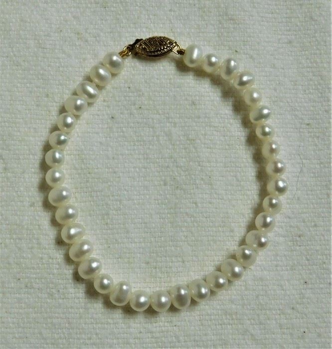 Pearl Bracelet w/14 k Clasp