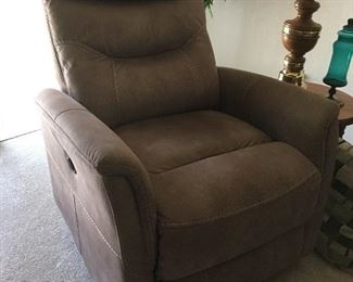 Electric recliner 