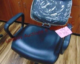 138 SHAMPOO CHAIR