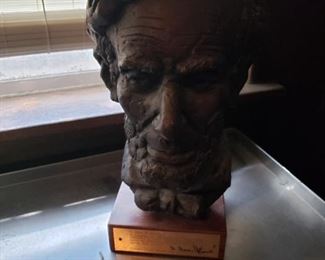 Austin Sculpture Lincoln