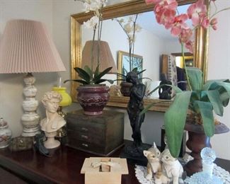 Gilt mirror and ceramic accessories