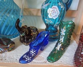 Fenton shoes, frog, elephant, pitcher
