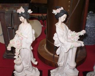 Armani porcelain statues for Capodimonte