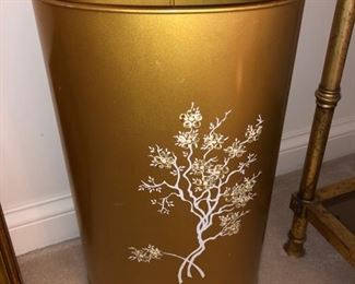 MCM metal wastebasket