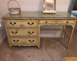 desk with glass top!