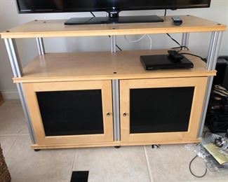 TV stand (DVD player NFS)