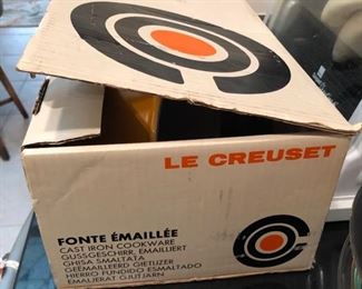 Le Creuset fondue set