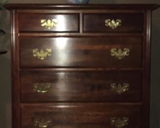 Vintage dresser; vase