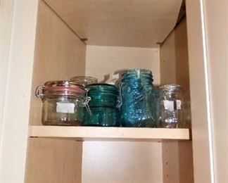 Storage jars, Measuring cups, Reamer