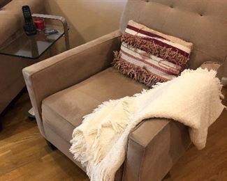 Side arm chair - matches love seat