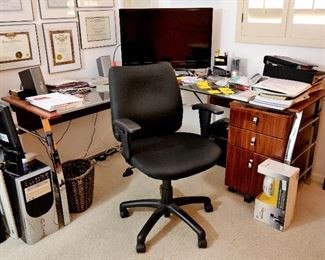 Office furniture for sale. Desk and office chair.