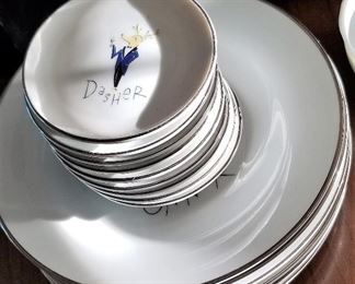 Christmas plates and dish sets