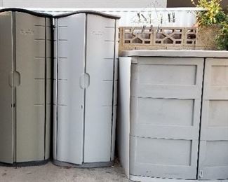 Outdoor Rubbermaid sheds